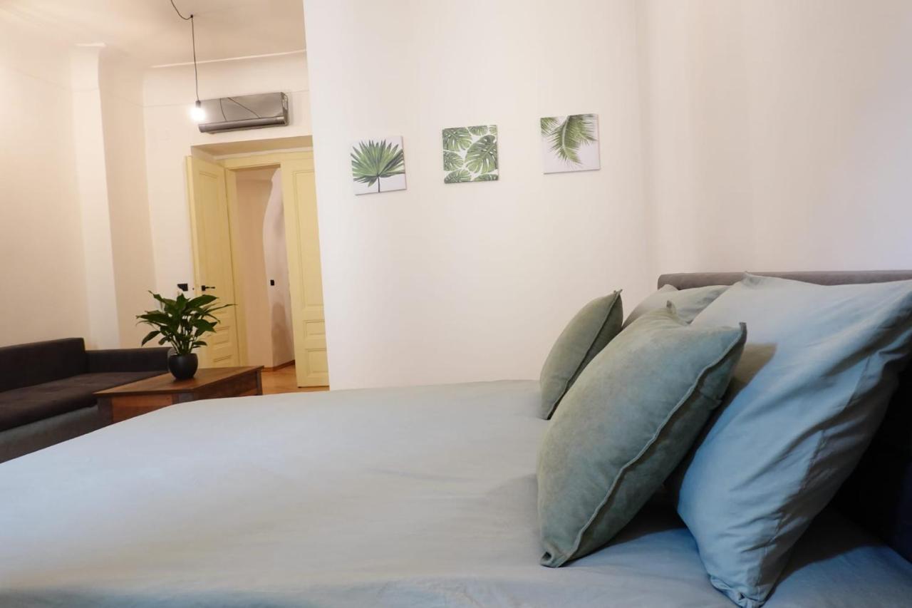 The Industrique Home - 3 Bedroom Apartment تيميشورا المظهر الخارجي الصورة