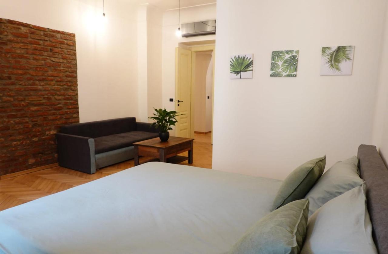 The Industrique Home - 3 Bedroom Apartment تيميشورا المظهر الخارجي الصورة
