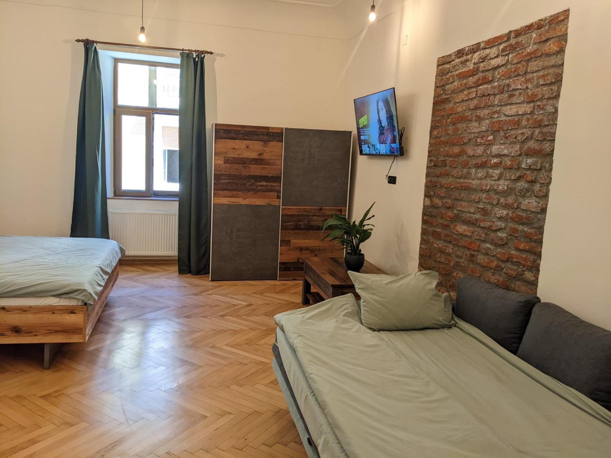 The Industrique Home - 3 Bedroom Apartment تيميشورا المظهر الخارجي الصورة