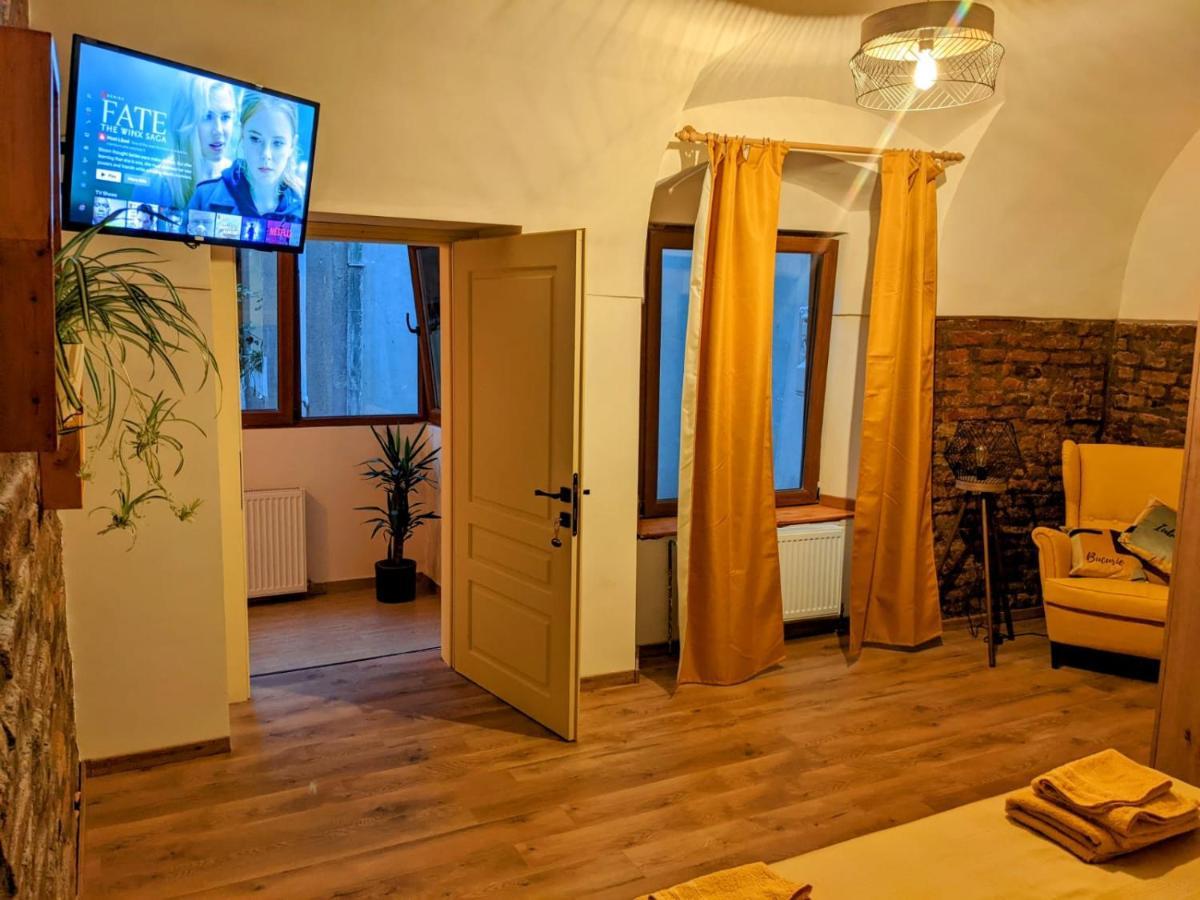 The Industrique Home - 3 Bedroom Apartment تيميشورا المظهر الخارجي الصورة